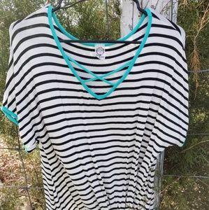 Stripe knotted shirt